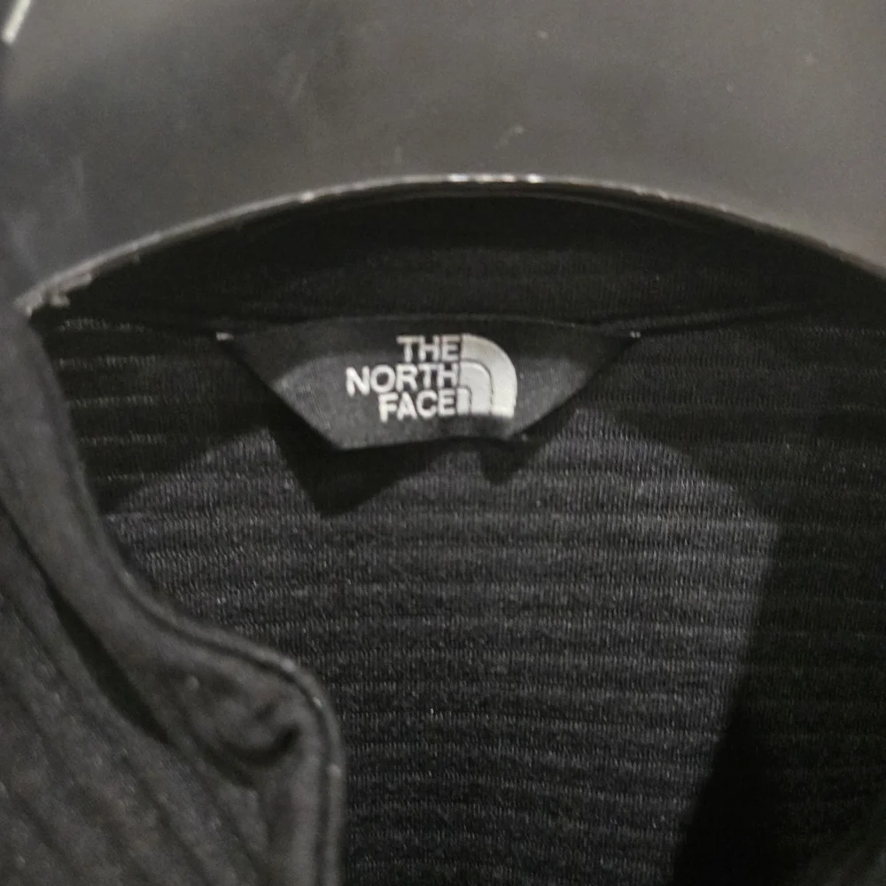 The North Face Q-Zip - Picture 2 of 3